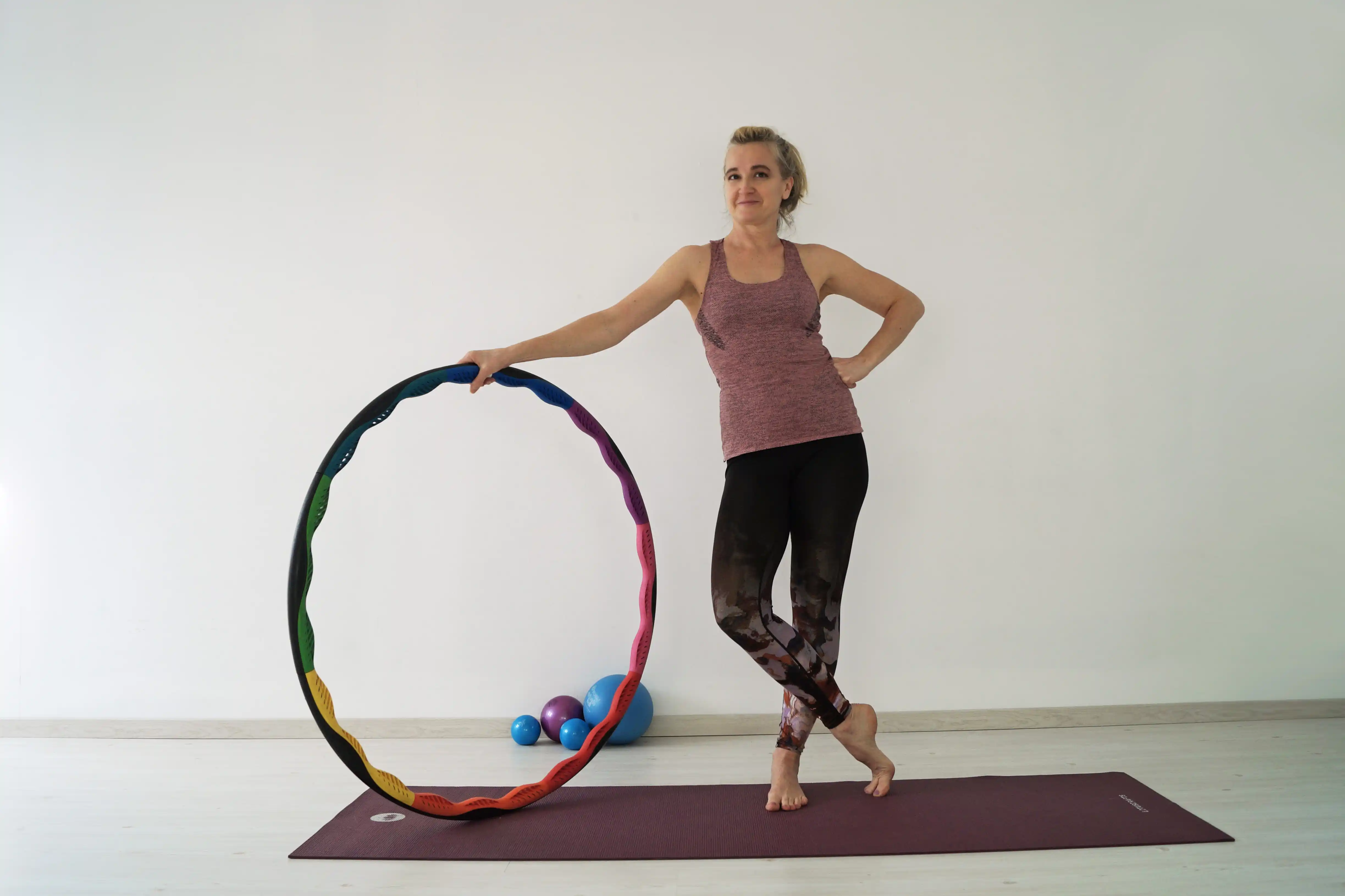 Cross Hula Hoop Training